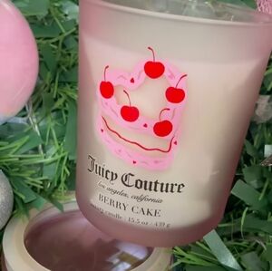 Juicy Couture Luxury Berry Cake Candle - 15.5oz